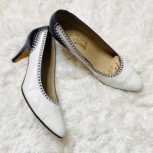 🌵Salvatore Ferragamo Black and White Heels